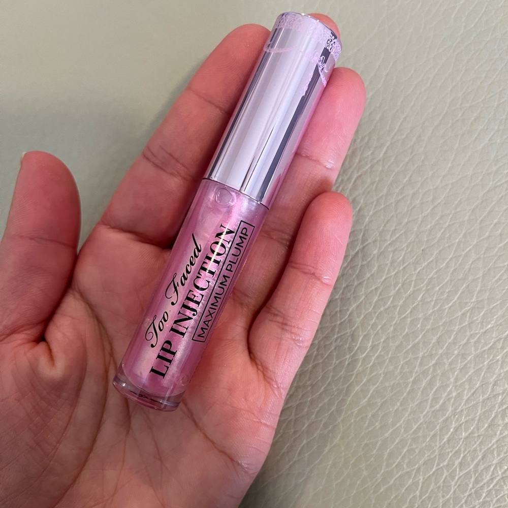 Too faced lip injection maximum plump